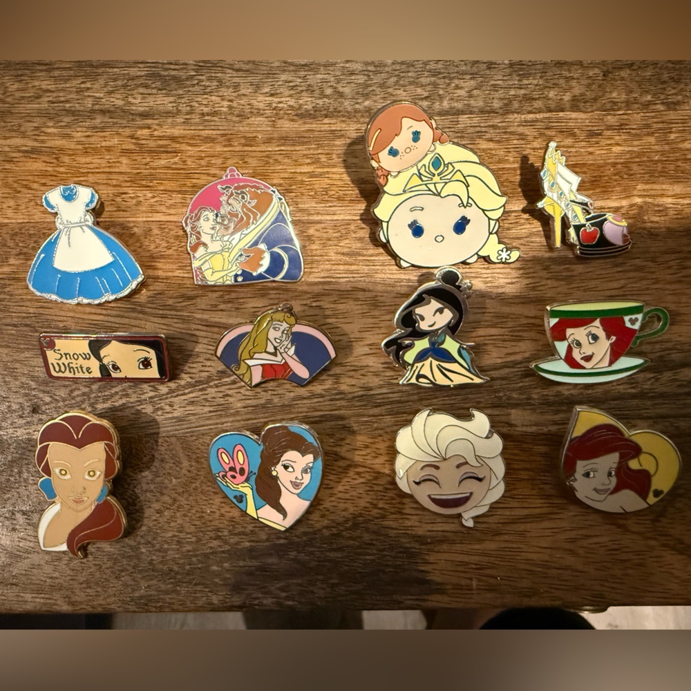 Disney Princess Character Pin Collection - Multicolor